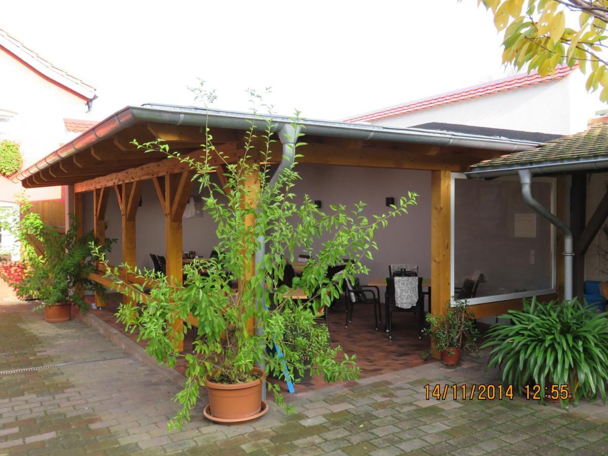 Gasthaus und Pension Zum Biber Steckby Exterior foto
